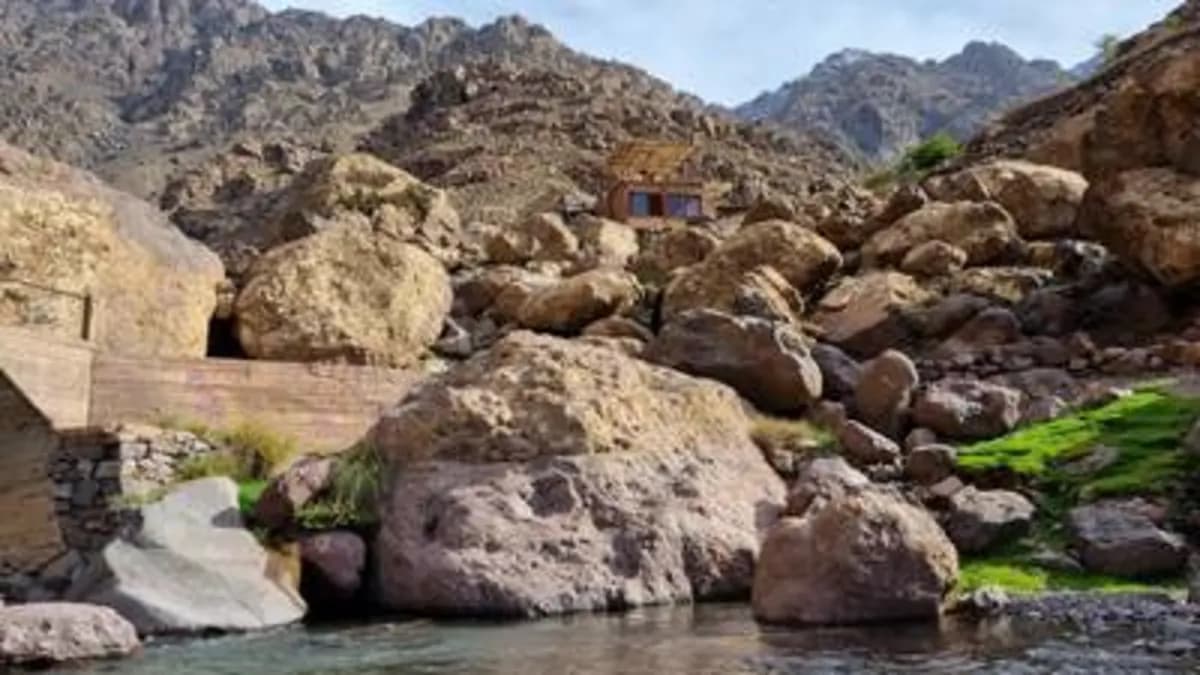 Sidi Chamharouch: A Spiritual & Scenic Day Hike - Image 3