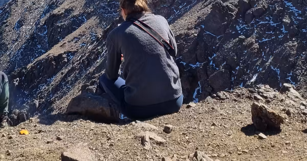 Timberland White Ledge vs. Columbia Newton Ridge.